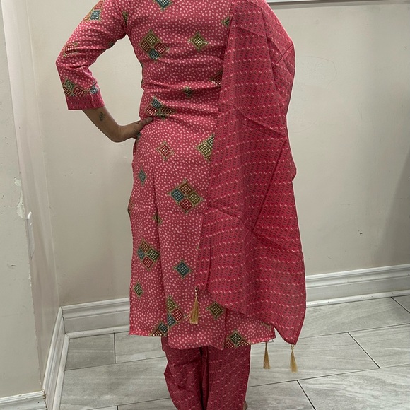 Indian designer clothes - Picture 4 of 16